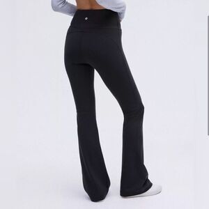 Lululemon Groove Super High Rise NULU Flare Pant Black 10 Short NEW